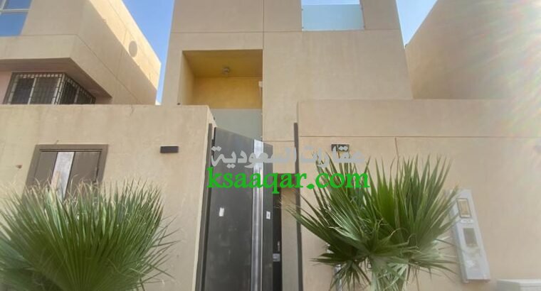 للبيع فيلامساحة 225