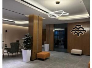 شقة من النرجس