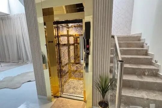 للبيــــــــع فيلا مساحة ٢٨٨ حي المونسية