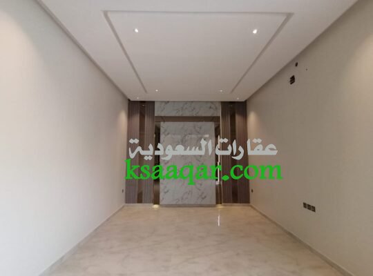 للبيع فيلا زاويه حي العارض 300