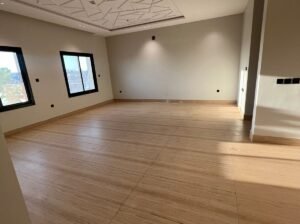 شقة فاخرة للإيجار في الرمال