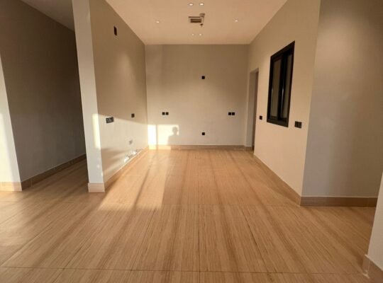 شقة فاخرة للإيجار في الرمال