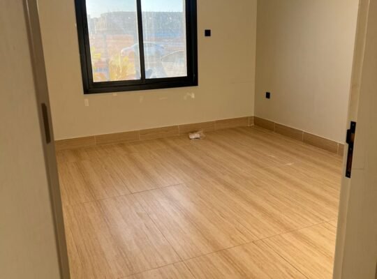 شقة فاخرة للإيجار في الرمال