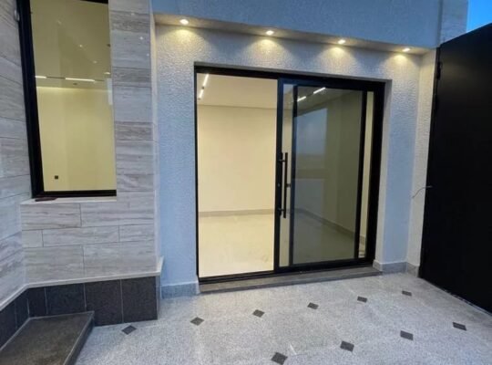 للبيــــــــع فيلا مساحة ٣٣٥ حي النرجس