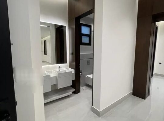 للبيــــــــع فيلا مساحة ٣٣٥ حي النرجس