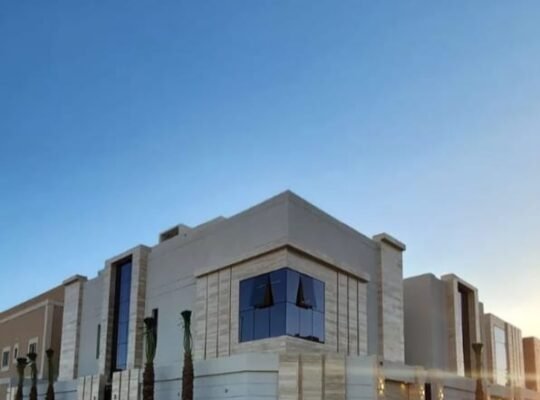 للبيــــــــع فيلا مساحة ٣٣٥ حي النرجس