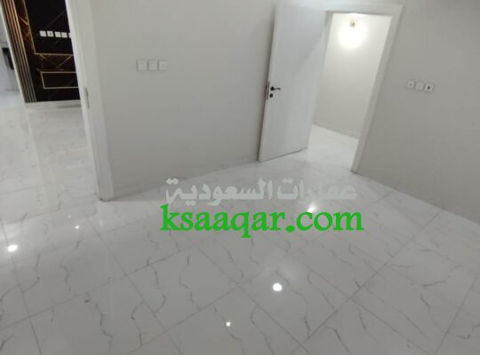 شقة للإيجار في الخبر – تشطيب ممتاز