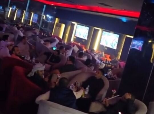 كافيه لاونج بالعزيزية للبيع