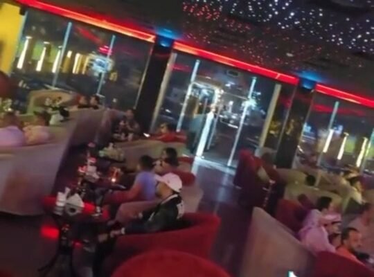 كافيه لاونج بالعزيزية للبيع